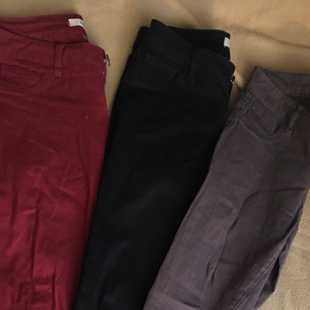 COMFORTABLE Colored Jeans